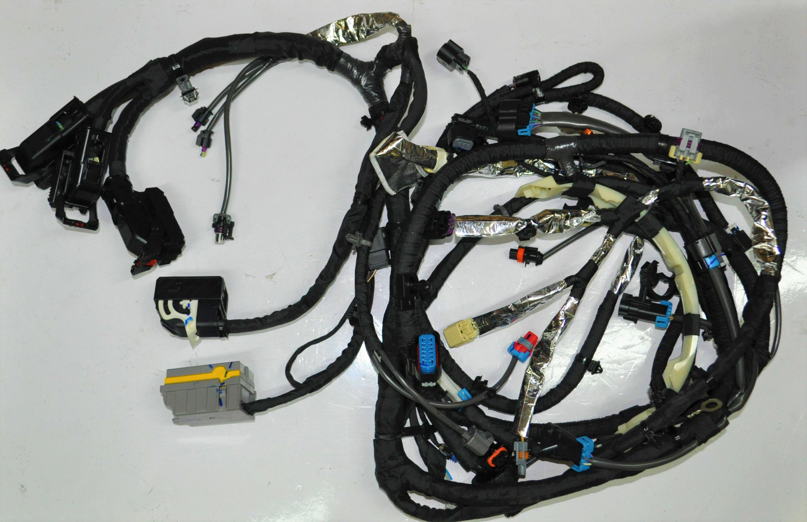 Genuine Holden HSV LSA 6L90E Engine & Transmission Wiring Harness Auto 6SP GMH eBay
