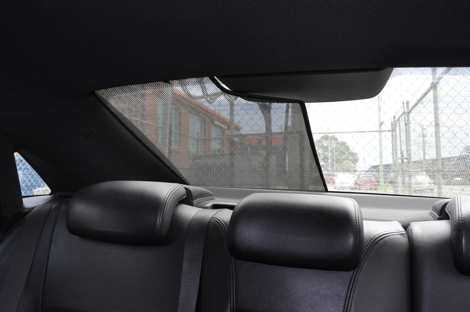 Rear windscreen shade deals