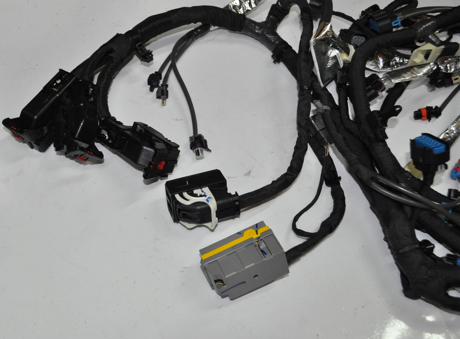 Genuine Holden HSV LSA 6L90E Engine & Transmission Wiring Harness Auto 6SP GMH eBay