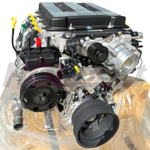 Chev GM V8 LT4 Crate Engine Supercharged 6.2L 650 HP Wet Sump Motor NEW GM