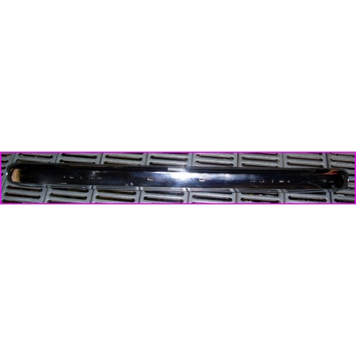Holden Commodore VB VC VH REAR BAR CENTRE SEDAN & WAGON SL SL/E SS NOS HDT