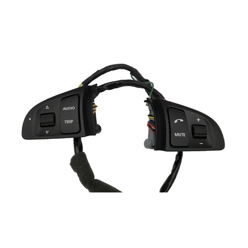 Holden VE WM Steering Wheel Radio Controls Switches Black Red Light HSV GMH