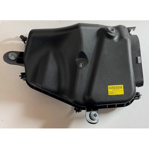 Holden VE VF V8 Lower Airbox Lid Section Housing 6.0L 6.2L L76 L77 L98 LS3