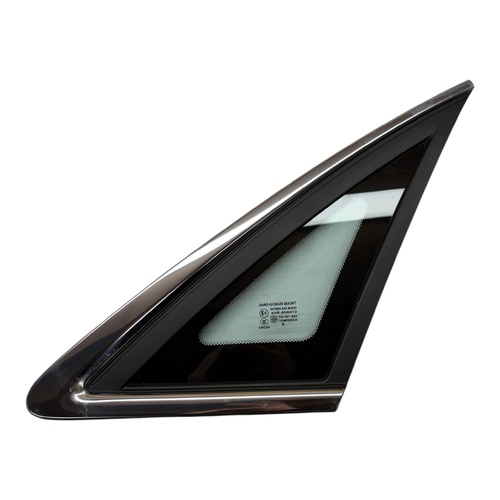 Holden Right 1/4 Window Glass WM WN Quarter Chrome Trim RH Caprice Statesman HSV Grange 2006-2017