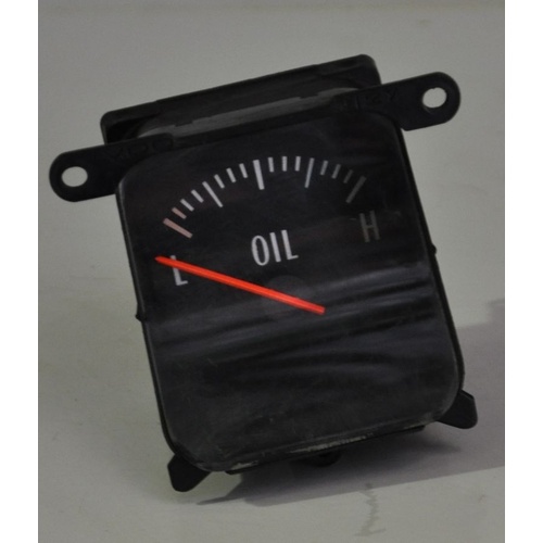 HOLDEN HQ DASH OIL GAUGE LATE 1972 73 74
