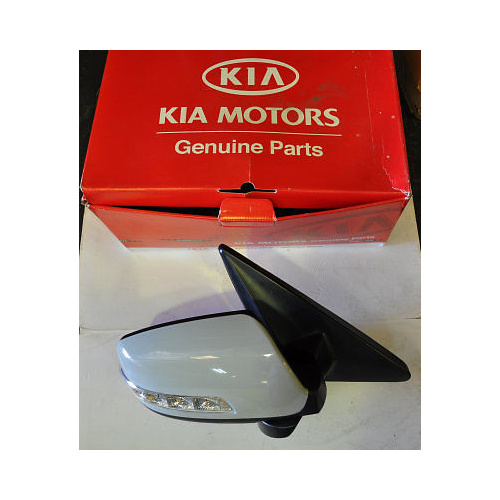 KIA SORENTO MY09-10 RIGHT MIRROR ASM