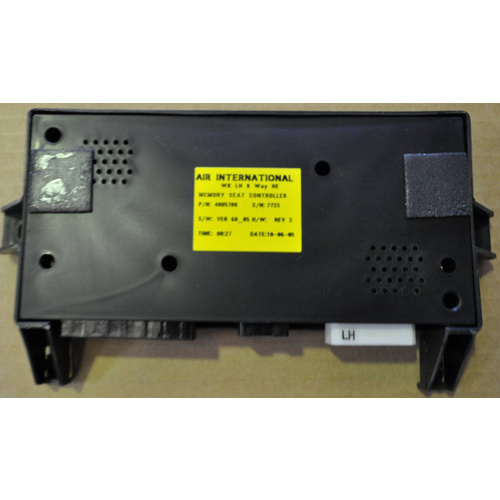 Holden WK Caprice HSV Grange Left Front 8 Way Seat Memory Controller 