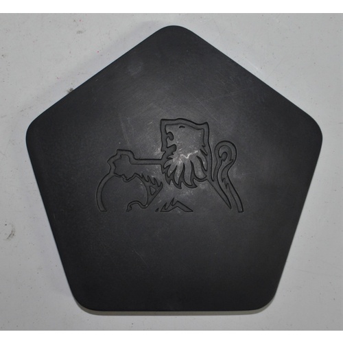 Holden Commodore VH SLE Black Wheel Centre Cap GMH NOS